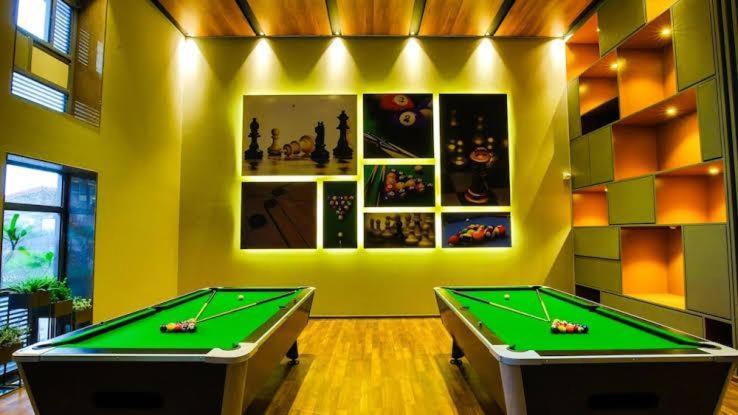 Weekend Address By Honest Homes Surat Exterior photo