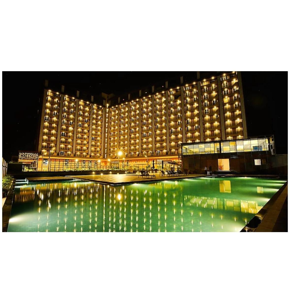 Weekend Address By Honest Homes Surat Exterior photo