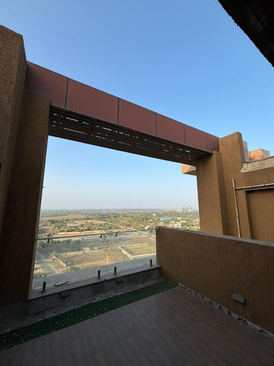 Weekend Address By Honest Homes Surat Exterior photo